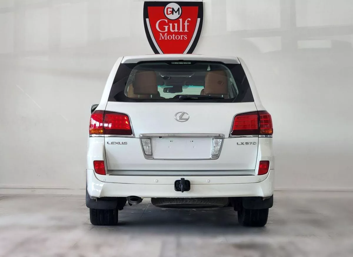 Lexus LX570 NAVIGATION SPORT 5.7L-8CYL GCC EXCELLENT CONDITION .Al Futtaim Motors-4-0
