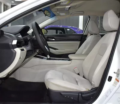 Nissan Altima ( 2020 Model ) in White Color GCC Specs-12