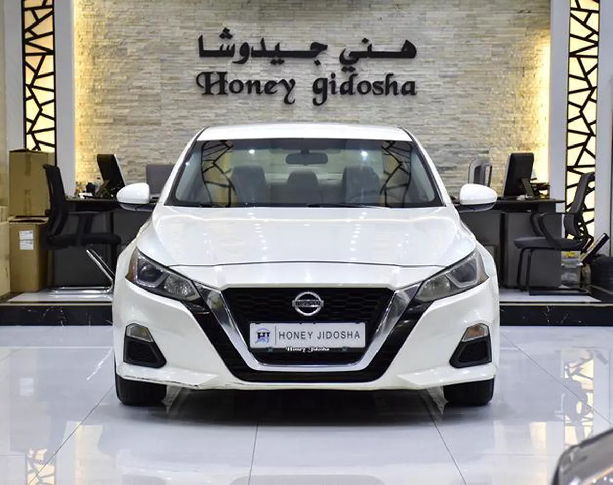 Nissan Altima ( 2020 Model ) in White Color GCC Specs