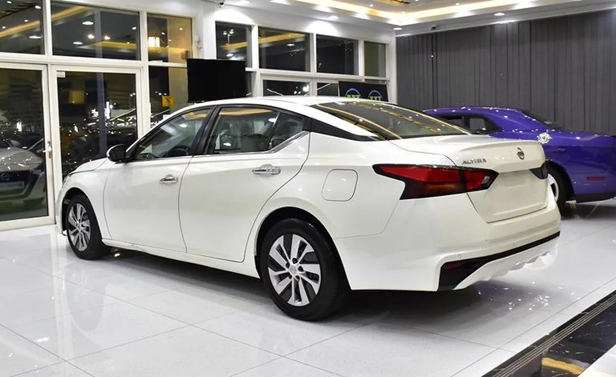 Nissan Altima ( 2020 Model ) in White Color GCC Specs-11-11