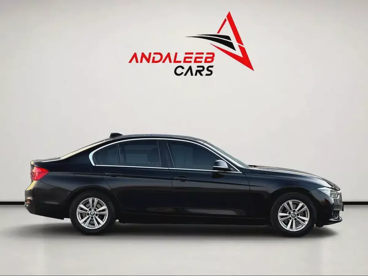 BMW 320i | 2.0L TURBO | 184 HP | GCC SPECS | 2017-7-7