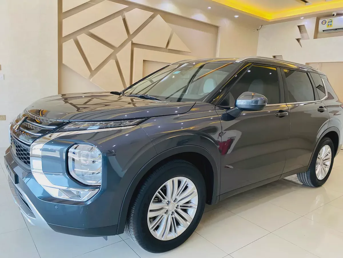 Mitsubishi Outlander GLS 2025 GCC Specs-17-17