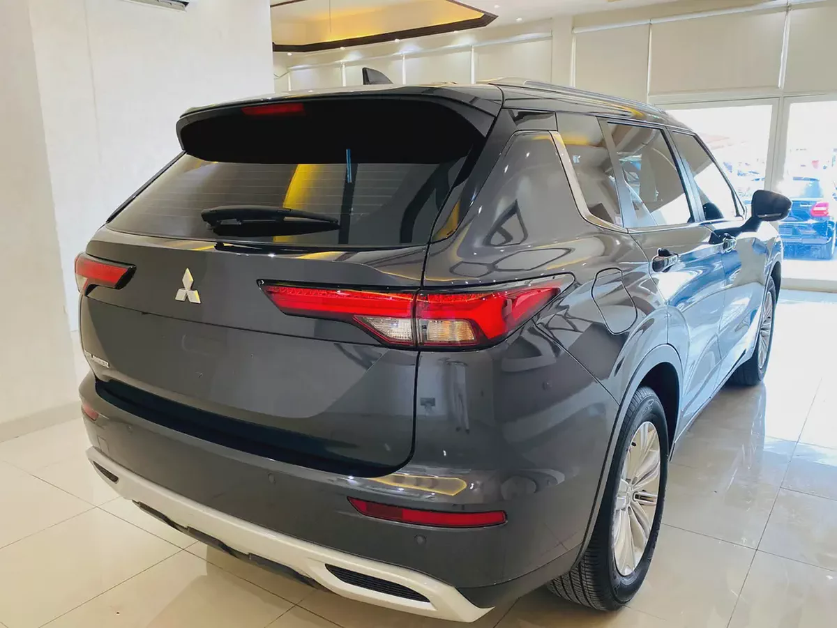 Mitsubishi Outlander GLS 2025 GCC Specs-7-7