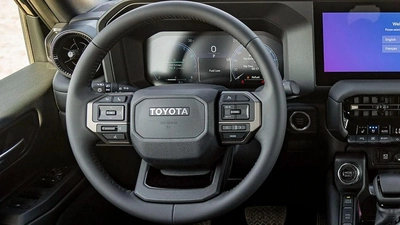 Toyota Prado Adventure Dual Tone 2.4T Adventure 2.4L-4