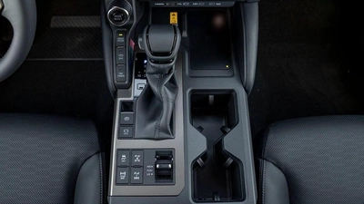 Toyota Prado Adventure Dual Tone 2.4T Adventure 2.4L-24