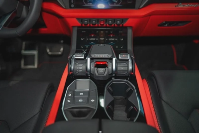 2025 URUS SE HYBRID | STYLE PACKAGE | NEW REAR DIFFUSER  AERO LIP | FULL OPTIONS | JAPANESE SPE-11