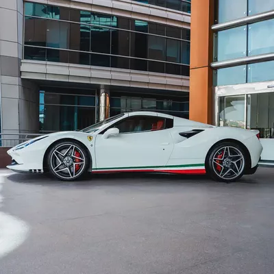 2023  FERRARI  F8 SPIDER  DONE ONLY 2000KM-8