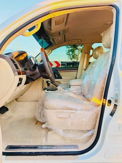 Toyota Land Cruiser 4.0L GXR | V6 | 2018 | GCC Specs | Well Maintained |-9