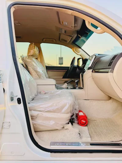Toyota Land Cruiser 4.0L GXR | V6 | 2018 | GCC Specs | Well Maintained |-11