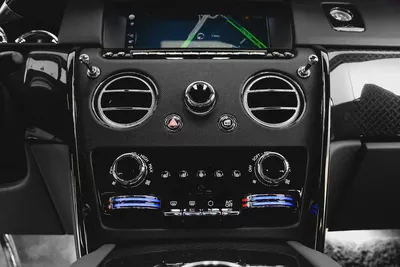 24,610 AED / month | 60 months | 0% DP | 2022 Rolls Royce Cullinan Black Badge-13