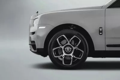 24,610 AED / month | 60 months | 0% DP | 2022 Rolls Royce Cullinan Black Badge-4