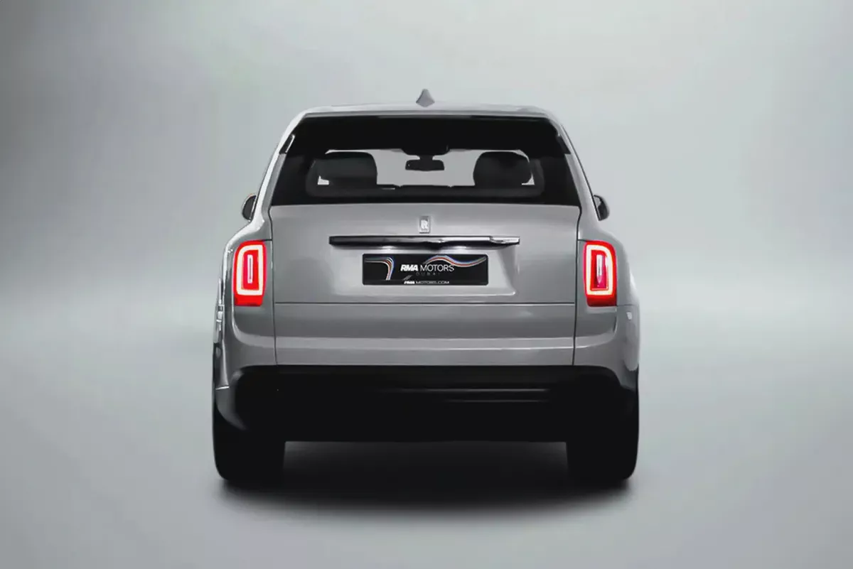 24,610 AED / month | 60 months | 0% DP | 2022 Rolls Royce Cullinan Black Badge-2-2