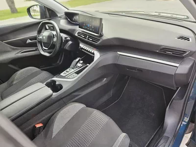 Peugeot 3008 Active 2022 | GCC Specs | Low Mileage Single Owner Car Very Clean And Well Maintained-9