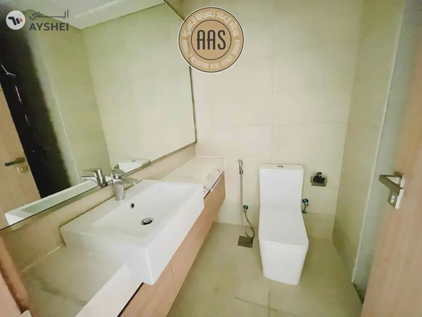 Huge Terrace | Amazing View | Chiller Free | 4chqs |