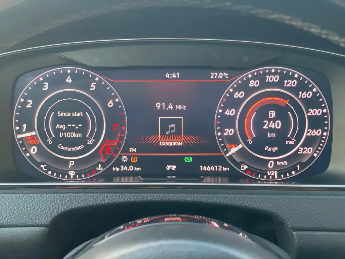 (2018)//GOLF-R//GCC//FULL OPTION//-12-12