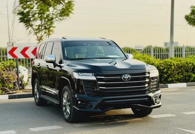 Toyota Land Cruiser VXR 4.0L 2024 GCC Specs Under Warranty from Alfutaim-0