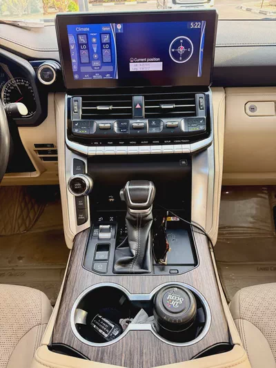 Toyota Land Cruiser VXR 4.0L 2024 GCC Specs Under Warranty from Alfutaim-12