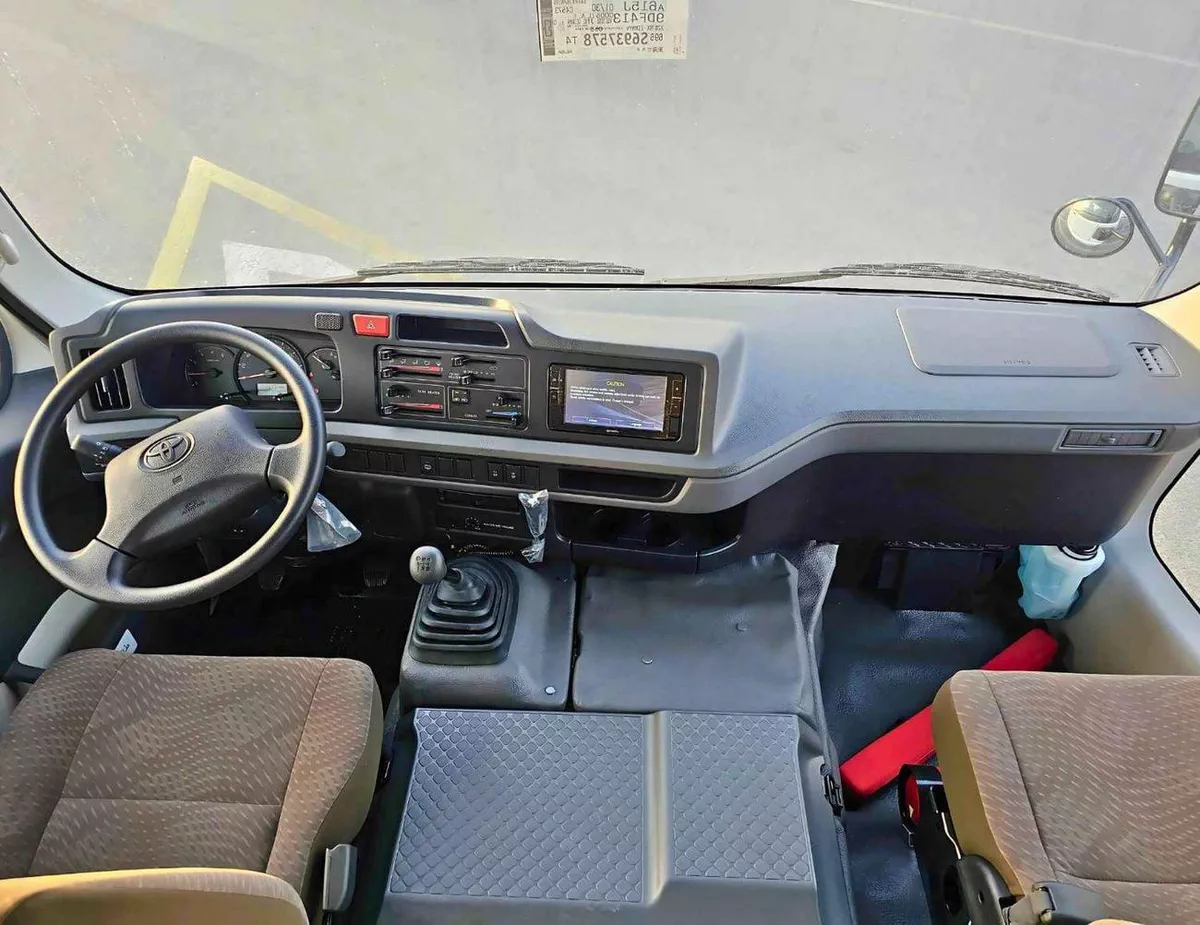 Toyota Coaster 4.0L V4 DIESEL 23 STR M/T || AUTO DOOR | BAGGAGE TRAY WITH RACK (CODE # COD4J)-9-0