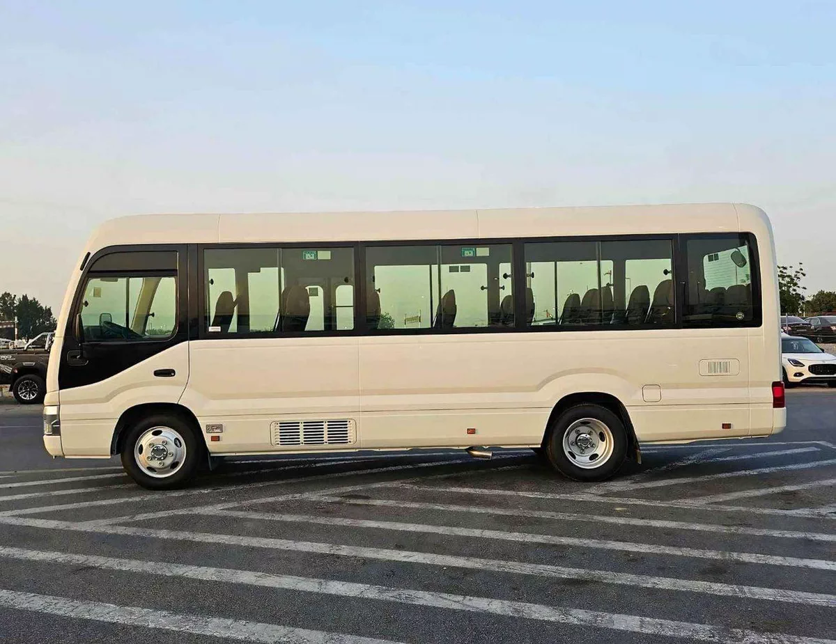 Toyota Coaster 4.0L V4 DIESEL 23 STR M/T || AUTO DOOR | BAGGAGE TRAY WITH RACK (CODE # COD4J)-2-0