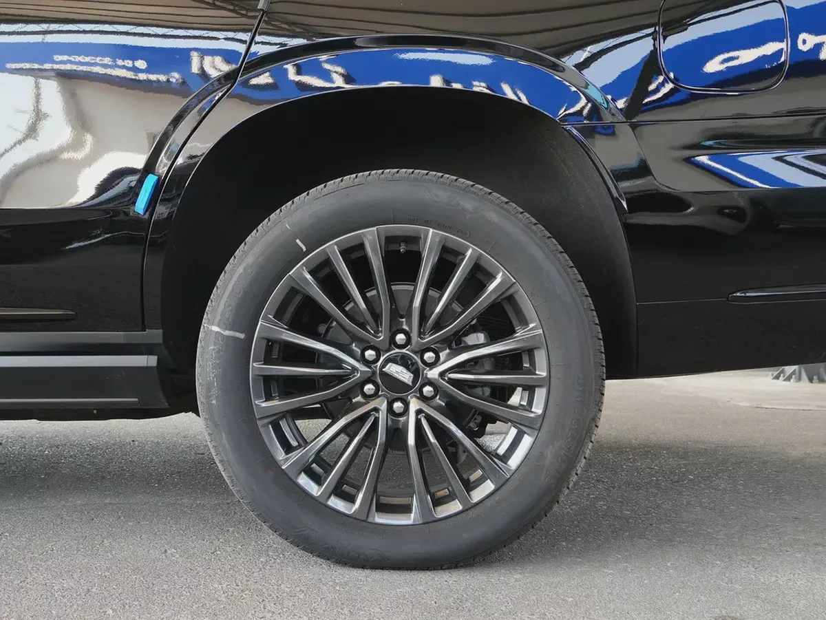 2025 ESCALADE SPORT PLATINUM CAPTAIN SEATS SUV BRAND NEW 0KM-18-18