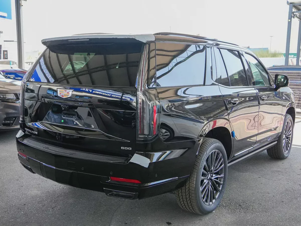 2025 ESCALADE SPORT PLATINUM CAPTAIN SEATS SUV BRAND NEW 0KM-5-5
