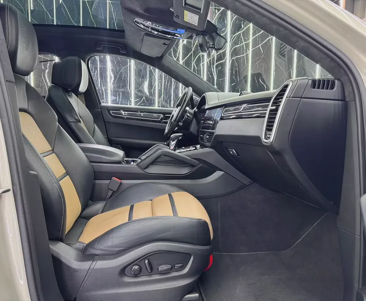 2023 Porsche Cayenne GTS Coupe | GCC | Cashmere Beige Metallic Exterior | Well Maintained-11-11