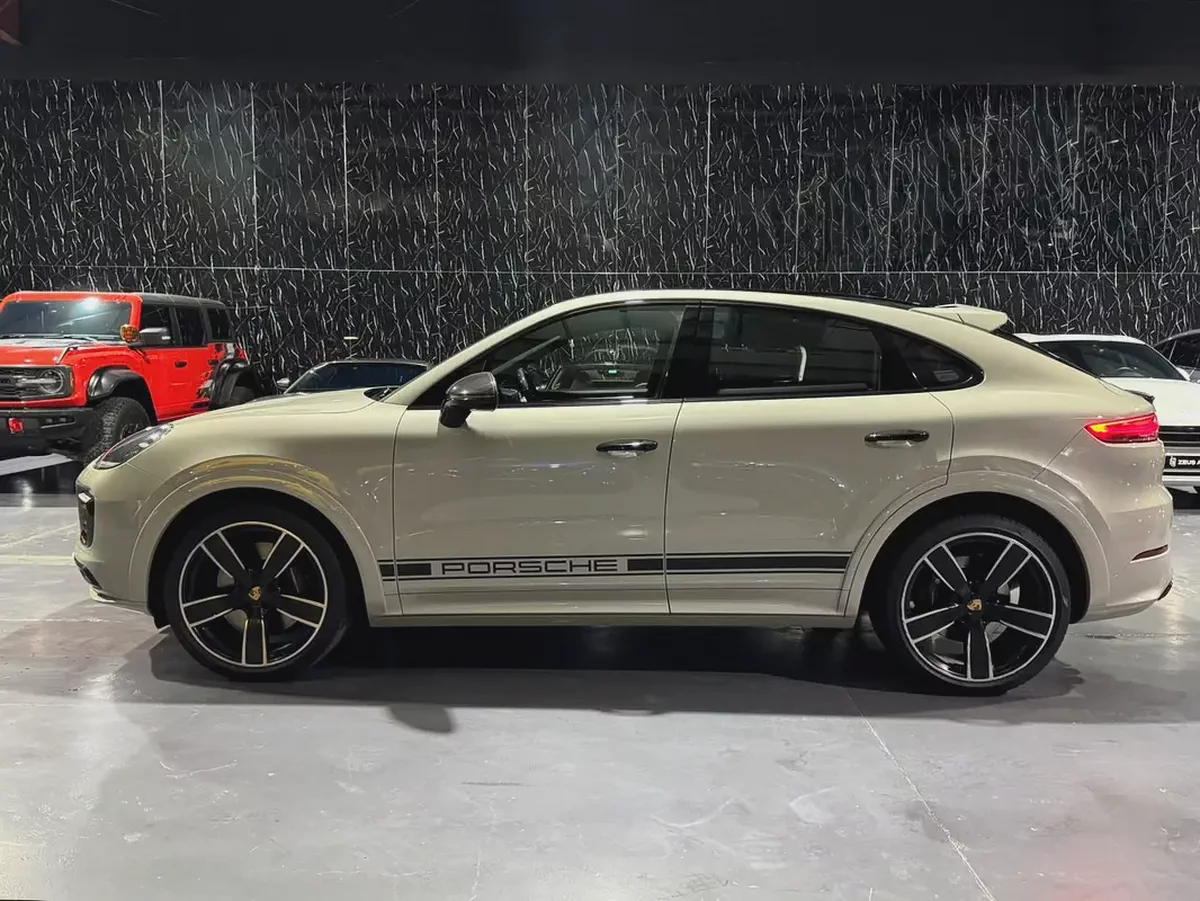 2023 Porsche Cayenne GTS Coupe | GCC | Cashmere Beige Metallic Exterior | Well Maintained-6-6