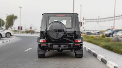 2026 Mercedes-Benz AMG G 63 4.0L AT Petrol (Carbon Fiber In & Out) GCC Specs (Black-Red)-5