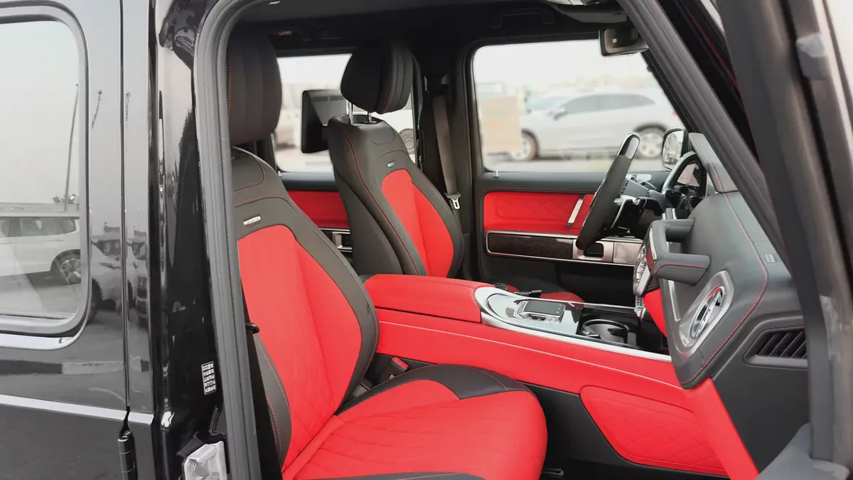 2026 Mercedes-Benz AMG G 63 4.0L AT Petrol (Carbon Fiber In & Out) GCC Specs (Black-Red)-12-12