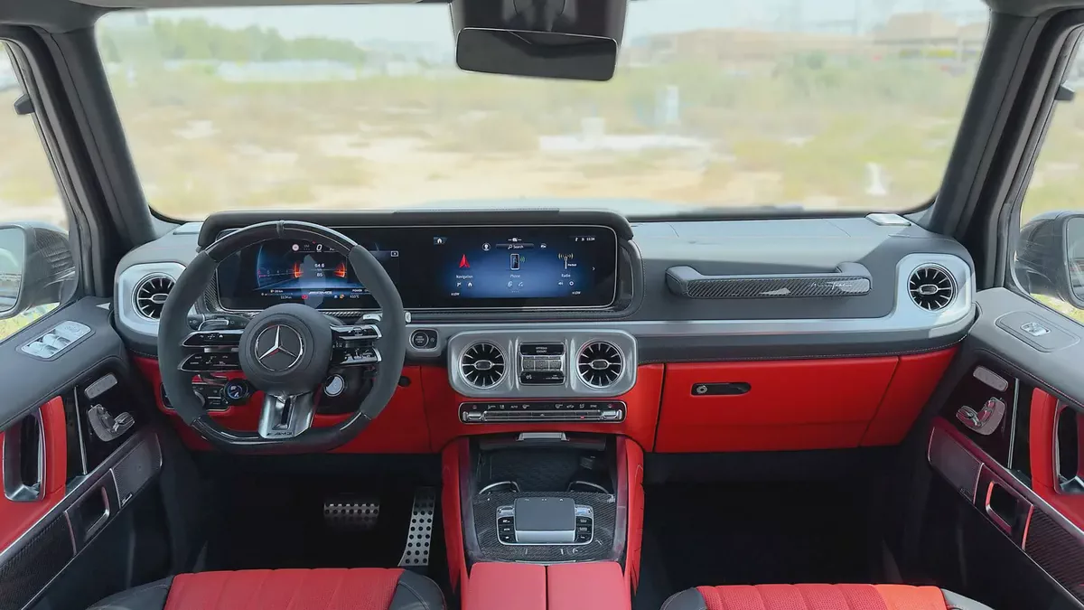 2026 Mercedes-Benz AMG G 63 4.0L AT Petrol (Carbon Fiber In & Out) GCC Specs (Black-Red)-13-13