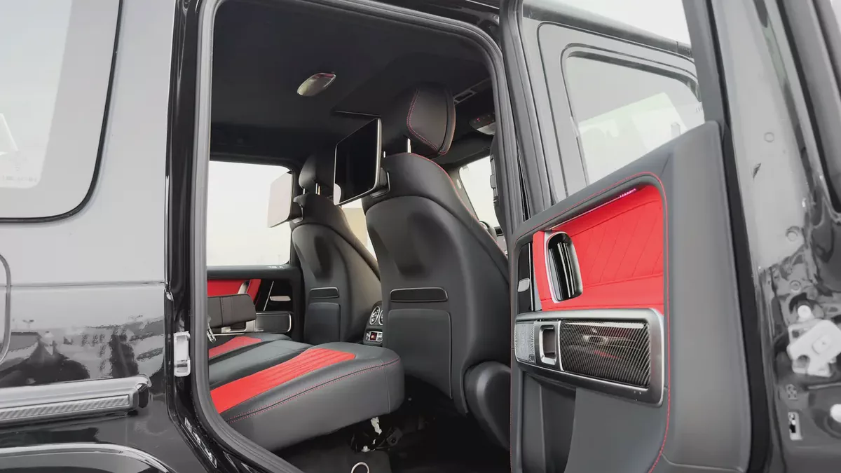 2026 Mercedes-Benz AMG G 63 4.0L AT Petrol (Carbon Fiber In & Out) GCC Specs (Black-Red)-18-18