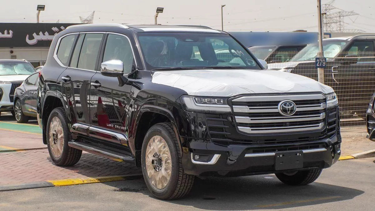 Toyota Land Cruiser VXR TWIN TURBO 3.5L V6
