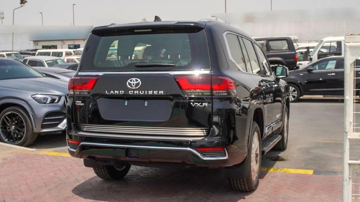 Toyota Land Cruiser VXR TWIN TURBO 3.5L V6-21-0