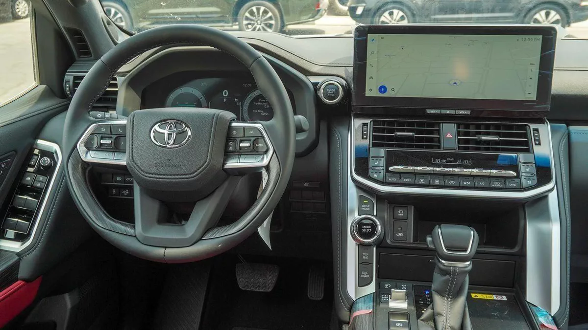 Toyota Land Cruiser VXR TWIN TURBO 3.5L V6-5-0