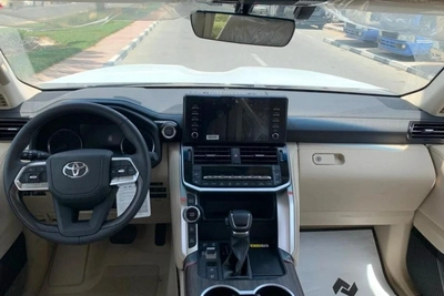 Toyota Land Cruiser VX-14
