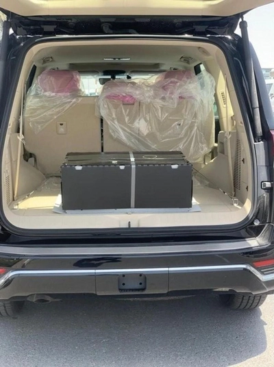 Toyota Land Cruiser VX-9