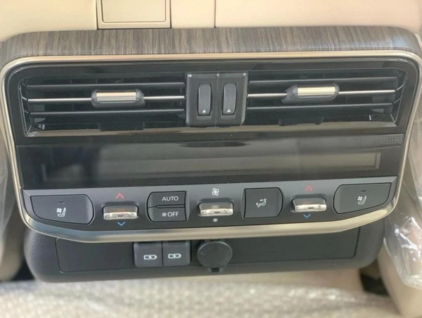 Toyota Land Cruiser VX