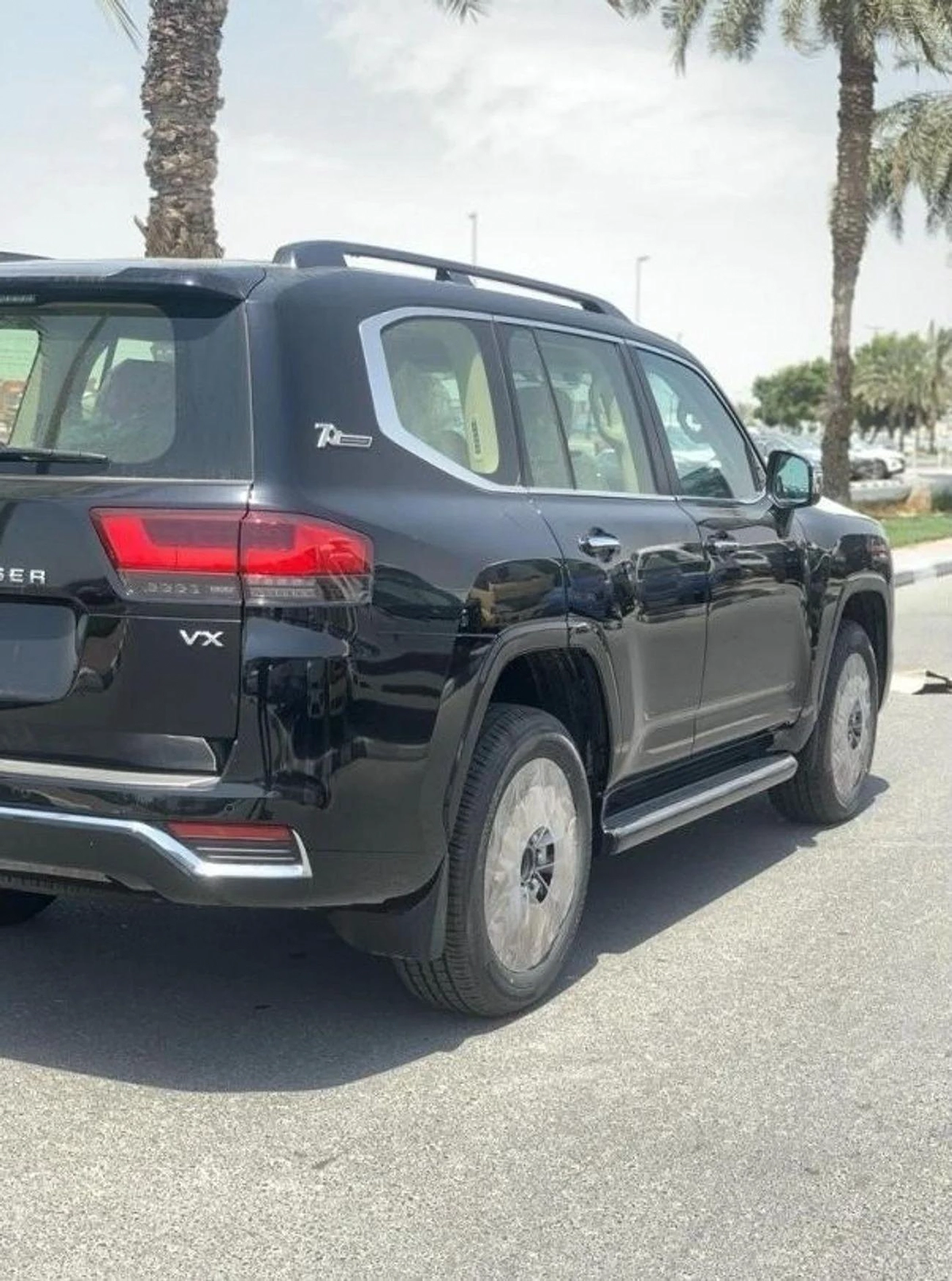 Toyota Land Cruiser VX-6-6