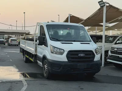 Ford Transit 2022 White Pickup-2