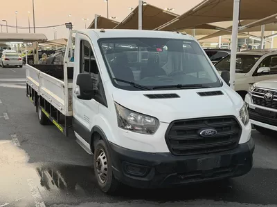 Ford Transit 2022 White Pickup-4