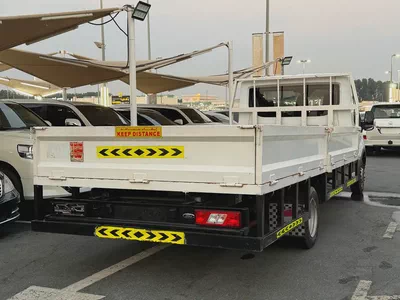 Ford Transit 2022 White Pickup-7