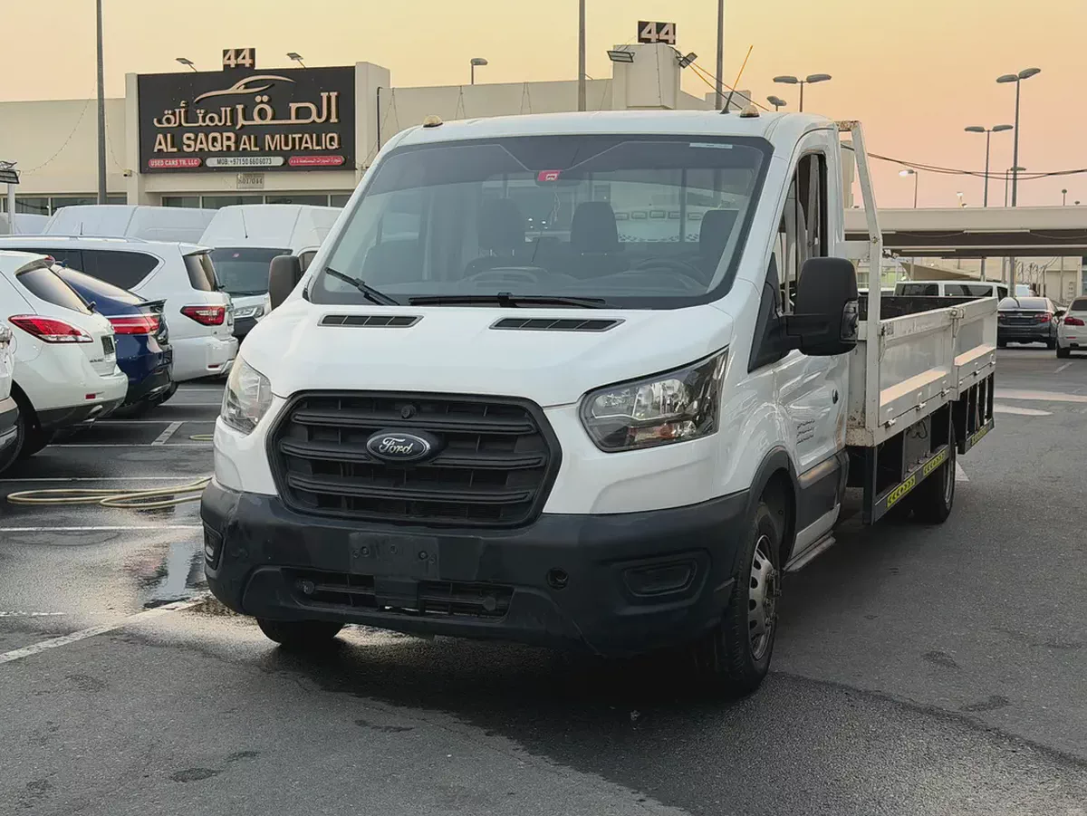 Ford Transit 2022 White Pickup