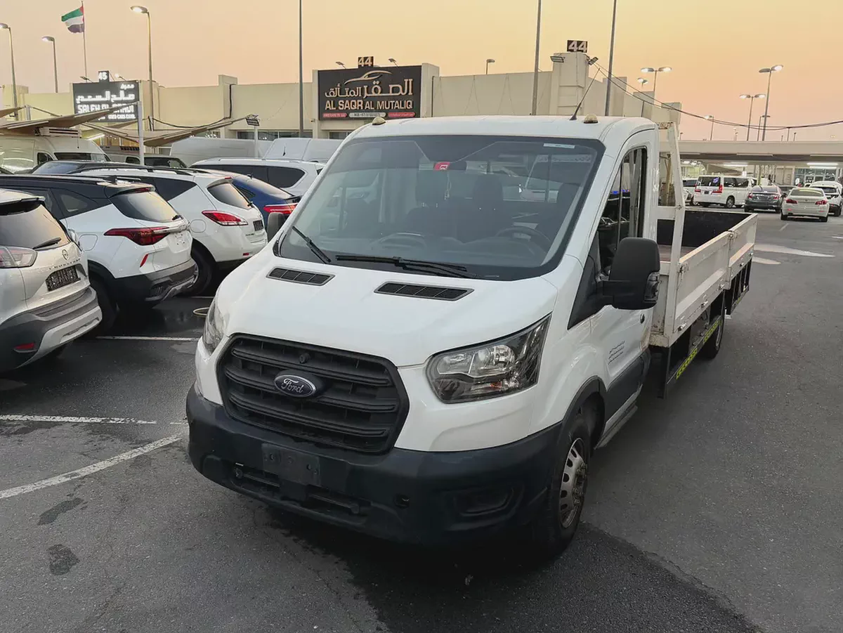 Ford Transit 2022 White Pickup-3-3