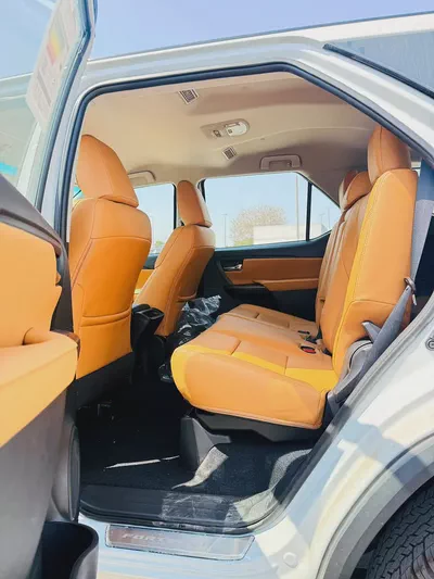 Toyota Fortuner GXR 2.7 2026 GCC Specs for export-9