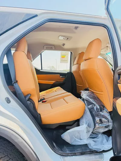 Toyota Fortuner GXR 2.7 2026 GCC Specs for export-11