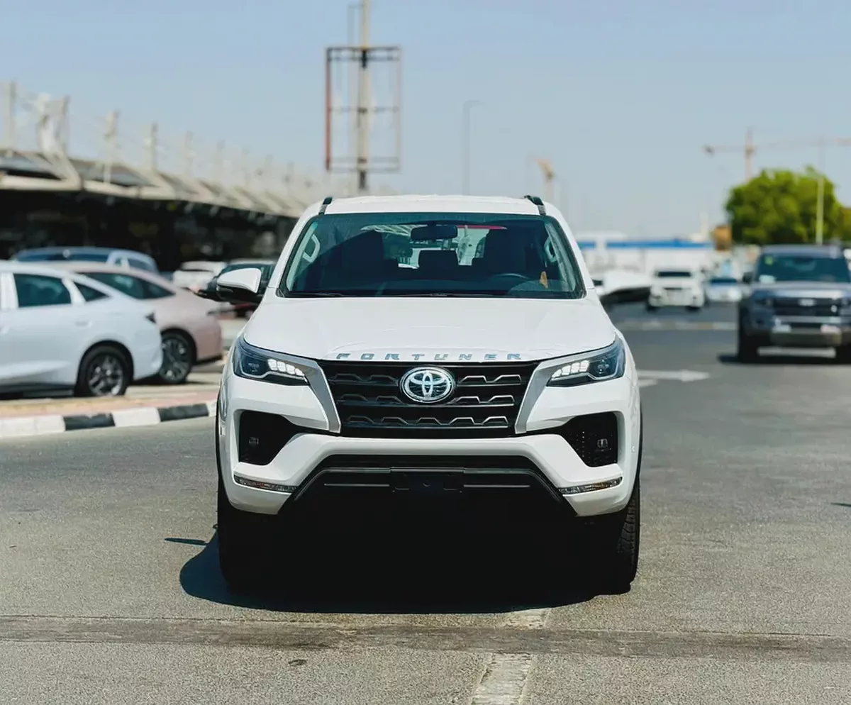 Toyota Fortuner GXR 2.7 2026 GCC Specs for export-1-1