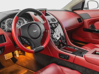 CASH ONLY: 165,000 AED | 2016 Aston Martin V8 Vantage / GCC Specs-6