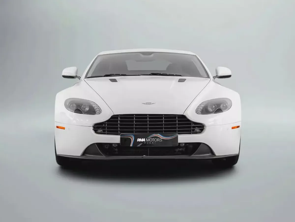 CASH ONLY: 165,000 AED | 2016 Aston Martin V8 Vantage / GCC Specs-2-2