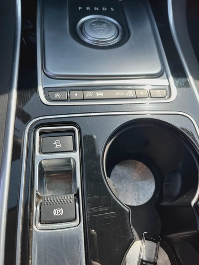 Jaguar XE Limited Edition-10