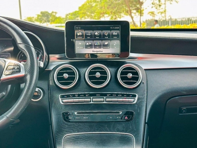 Mercedes Benz GLC250 AMG 2.0L-13